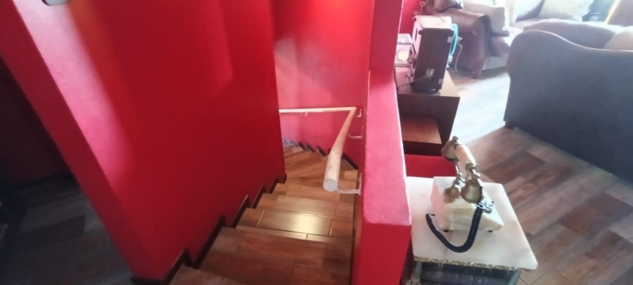 4 Bedroom Property for Sale in Langenhovenpark Free State